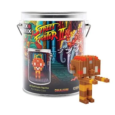 Imagem de Pix Brix Street Fighter II Mini Pixel Figurines, Dhalsim – Buildable and Collectible 3D Figurines with Display Case and Trading Card – Build and Display, Collect All 8 Street Fighter Characters
