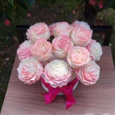 Imagem de Arranjo Floral de Rosas Aromáticas em Cera de Velas - Lucendi Candle, 