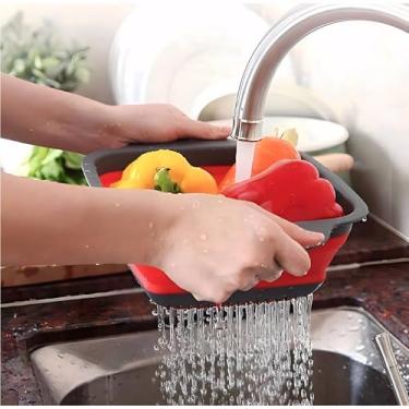Imagem de Escorredor de Macarrao Retrátil Quadrado Silicone variedade de alimentos, como massas, frutas, vegetais e Cor sortida