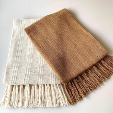 Imagem de kit 2 Mantas Para Sofá Caramelo Luxo e Cru 1,20x1,80m Decoração De Lux