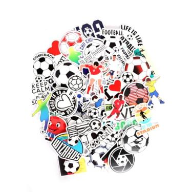 Imagem de 50 adesivos de futebol, adesivos de vinil à prova d'água para garrafas de água, decalques temáticos esportivos, brindes de festa de presente em massa para fãs de futebol