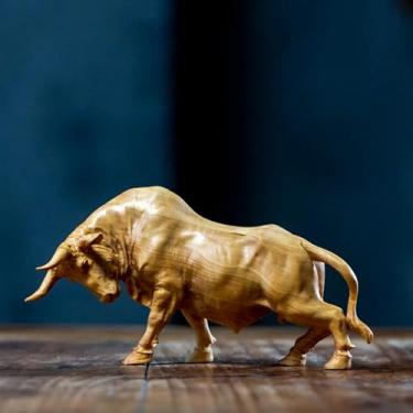 Imagem de FENNYYAR Escultura de touro buxo estátua de animal boi de madeira do zodíaco chinês, 12 cm, decoração de mesa de escritório em casa