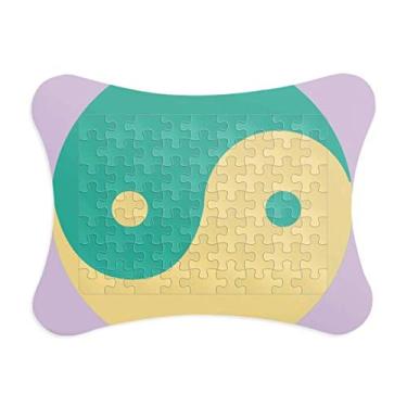 Imagem de Yin-Yang Taichi Moldura de quebra-cabeça com padrão chinês, enfeite de quebra-cabeça
