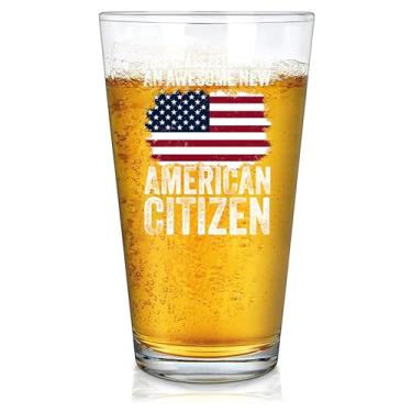Imagem de This Glass Belongs To An Awesome New American Citizen Beer Glass 473.6 g Presentes de cidadania para amigos da família EUA EUA Copos de cerveja transparente