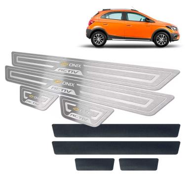Imagem de Soleiras Com Vinil Prata Chevrolet Onix Activ 2017/2019