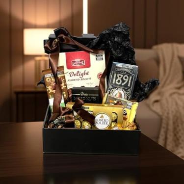 Imagem de Cesta de Presente Gourmet Clássico, Chocolates Importados, Ferrero Rocher, Biscoitos Alemães, Mix de Nuts Premium, Doce de Amêndoas