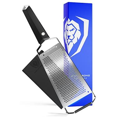 Imagem de Dalstrong Ralador de Queijo Largo Profissional - Fino - Lâmina de Aço Inoxidável # 304 - Triturador de Cozinha com Cabo G10 - com Proteção de Lâmina - Queijo Duro, Parmesão, Especiarias, Cenoura, Alho