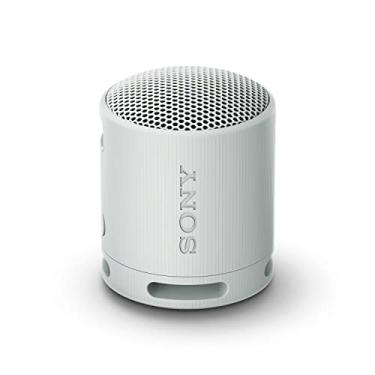 Imagem de Sony SRS-XB100 Alto-falante portátil sem fio Bluetooth leve e supercompacto, extradurável, IP67, à prova d'água e à prova de poeira, bateria de 16 horas, alça versátil e chamadas sem as mãos, cinza