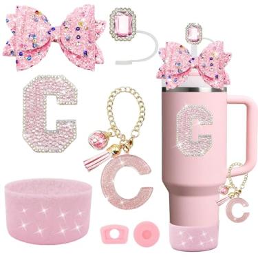 Imagem de Conjunto de acessórios de copo Stanley rosa de 7 peças, decorações de iniciais para Stanley Cup 850.5 g 1,134 g, inclui cobertura de canudo de joia, tampa à prova de derramamento, pingente de alça