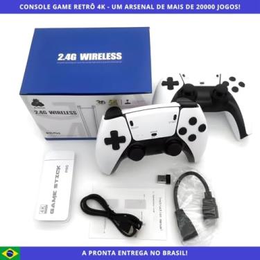 Imagem de Game Stick M15 Pro 4K, Console Retrô Multissistema, Branco e Preto, Controles Sem Fio 2.4GHz, 20.000 Jogos, Saída HDMI 4K, Cartão 64GB