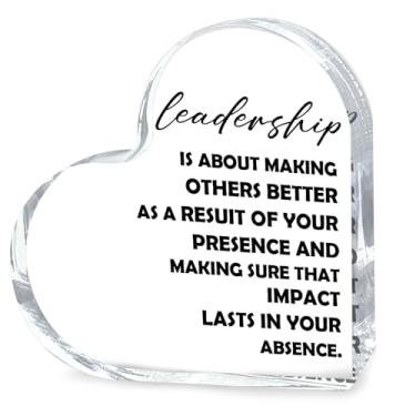 Imagem de Presentes motivacionais inspiradores para líder chefe mentor citação de liderança placa decorativa de mesa transparente Leadership is About Making Other Better Sayings Placa acrílica para prateleira