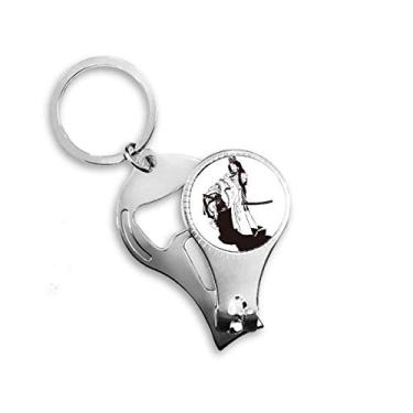 Imagem de Ilustração de quimono preto japonês anel de alicate de unha chaveiro abridor de garrafa cortador