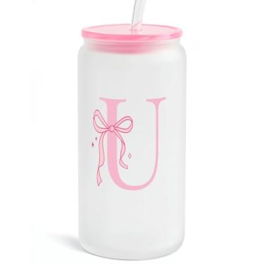 Imagem de SANDJEST Copo de vidro monograma com tampa acrílica e canudo, copo de café gelado fosco personalizado 473 ml, monograma presentes iniciais para mulheres meninas no aniversário (U)