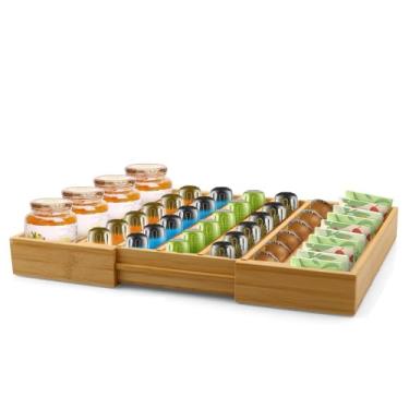 Imagem de CNQLIS Organizador de gaveta expansível de bambu para cápsulas de café, suporte de copo de 25 a 45 K para cápsulas Nespresso Vertuo, armazenamento de gaveta ajustável para cafeterias, escritórios e
