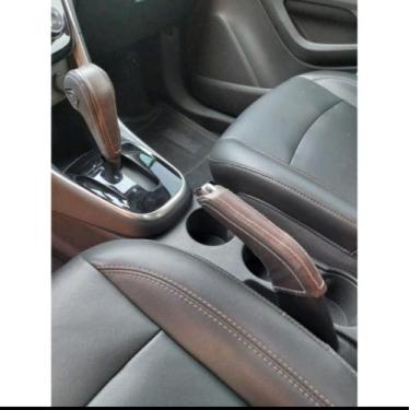 Imagem de Capa couro Manopla câmbio Automático e freio de mão Chevrolet Onix Joy