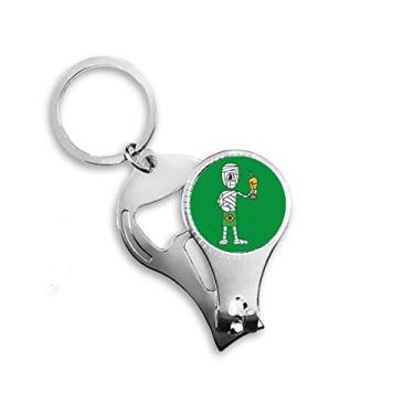 Imagem de Chaveiro abridor de garrafa aparador de unhas com troféu de futebol brasileiro