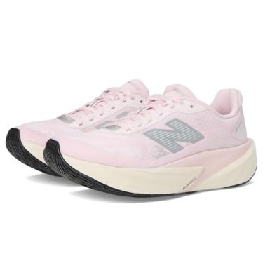 Imagem de New Balance FuelCell Rebel V5 Tênis de corrida feminino, Granito rosa/prata metálico/linho, 39 BR