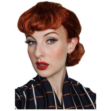 Imagem de Peruca ALLAURA Lucille Ball Auburn Red, estilo dona de casa dos anos 5