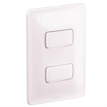 Imagem de 2 Interruptores Simples 4x2 10a 250v Zeffia - 680101 - Pial 2 Interruptor Simples 10a 250v 4x2 Zeffi