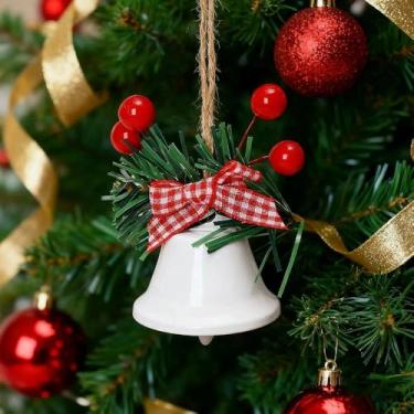 Imagem de Enfeite de sino de Natal com frutas vermelhas e laço xadrez – decoração de sino redondo para árvore de Natal, casa, escritório, porta, decoração de festa de feriado (4,5 × 6,6 cm) (branco trompete)