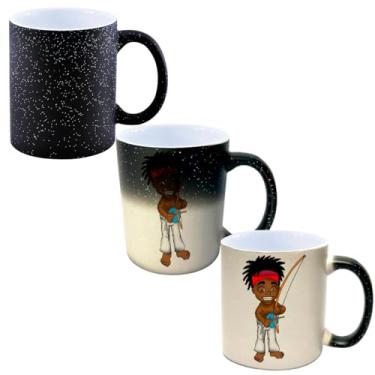 Imagem de Caneca Mágica Glitter Porcelana Menino garoto tocando berimbau