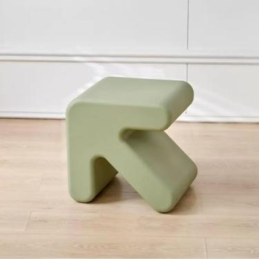 Imagem de Mesa lateral com destaque para sofá, mesa de canto moderna para bebidas, banquinho de plástico bonito, mesa de cabeceira para espaços pequenos, sala de estar, quarto, lounge, sofá, corredor,