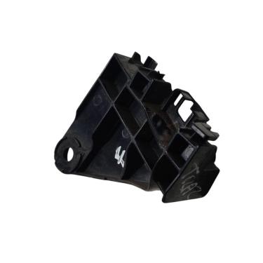 Imagem de Guia Parachoque Traseiro Esquerdo Toyota Corolla 2016