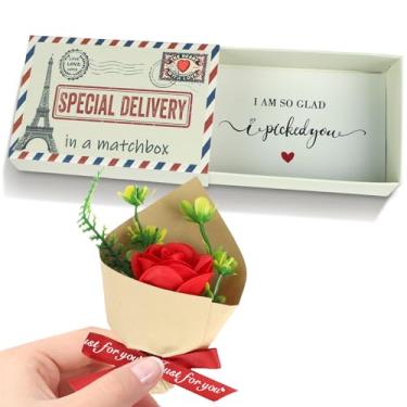 Imagem de PAIVSUN Cartão Will You Be My Valentine, caixa de fósforos feita à mão com mini rosa para ela, ele, esposa, marido, namorado, namorada, presente surpresa de aniversário de casais (branco)