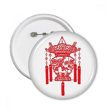 Imagem de Lanterna chinesa corte de papel padrão vermelho pinos redondos crachá botão emblema decoração acessório 5 peças