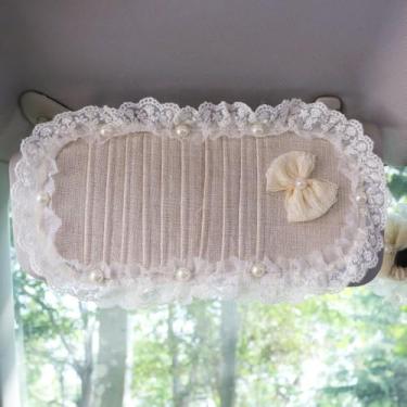 Imagem de Estojo de armazenamento com suporte de CD, clipe organizador de viseira de sol de pelúcia fofo, bolsa de bolso multifuncional para cartão de carro, universal para a maioria dos carros (11)