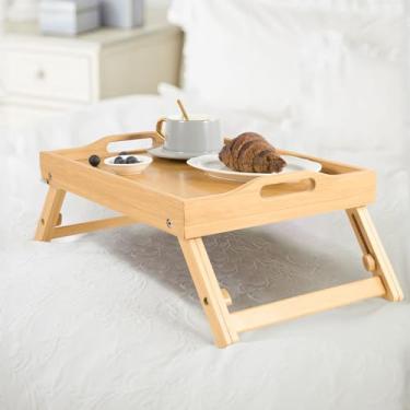 Imagem de Bandeja de mesa de cama com pernas dobráveis, suporte e alças para laptop - Bandeja de café da manhã de bambu para comer, sofá, cama, bandejas de comida para comer no sofá, lanche e trabalhar