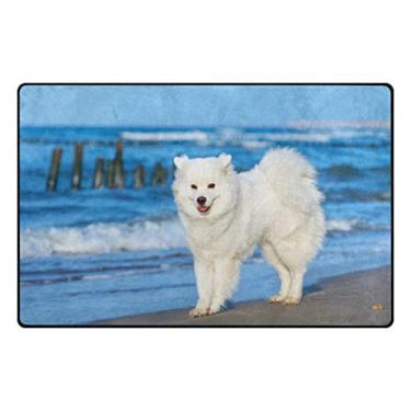 Imagem de Top Carpenter Tapete de área para cães brancos Samoyed Walks Near The Sea Capacho para entrada de piso de madeira, sala de estar, quarto, 78,7 x 50,8 cm