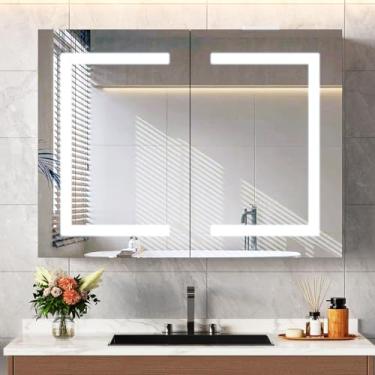 Imagem de Snughome Armário de remédios para banheiro com espelho e luzes LED, espelho de banheiro com armazenamento, antiembaçamento, tomadas embutidas, regulável em 3 cores de temperatura, antiferrugem, fácil