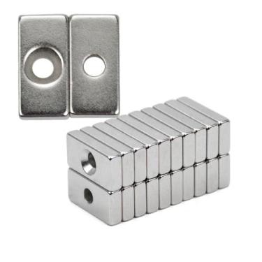 Imagem de 15pcs. Imã De Neodimio Retangular 20x10x4mm Com Furo - N35 - Neoimp