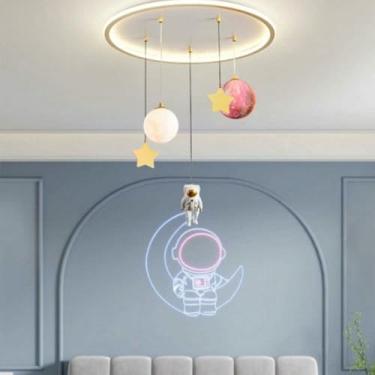 Imagem de WLHAZMWY Lâmpada pendente quarto planeta luz pingente quente romântico sala de estar lustre desenho animado astronauta lâmpada pendurada em 's Beautiful and (ambas as extremidades, ouro)