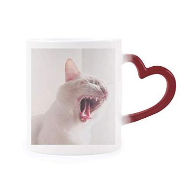 Imagem de Caneca branca com foto de gato feroz sensível ao calor Caneca vermelha que muda de cor