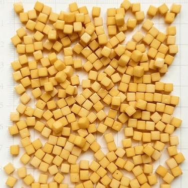 Imagem de 300 peças 4 x 4 mm cubo pequeno colorido acrílico mosaico pedras DIY acessórios de decoração criativa artesanal (tangerina)