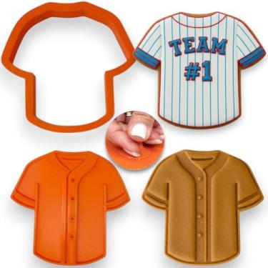 Imagem de Cortador de biscoito premium "camiseta de jérsei de beisebol Home Run" 7,5 x 7,6 cm – Cortador e carimbo 2 em 1 com alça – pode ser lavado na lava-louças, durável e fácil de cuidar