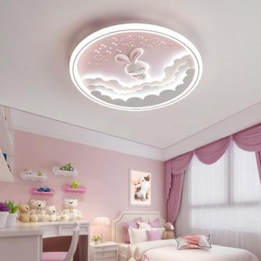 Imagem de Luminária de teto LED criativa com desenho de coelho, 74W, dimerizável, com controle remoto, cúpula de acrílico, rosa, ideal para quarto infantil.