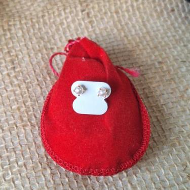 Imagem de Brinco Feminino Perola 4mm Folheado Ouro 18k BR522 - Wnbijouterias