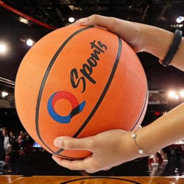 Imagem de Bola de Basquete Tamanho 7, Laranja, Borracha, 74,9cm Circunferência, 580g, Padrão Oficial