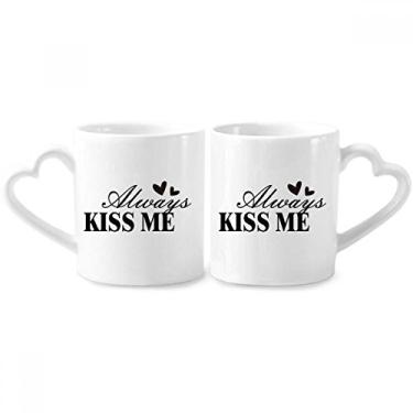 Imagem de Always Kiss Me Conjunto de canecas de porcelana para casais, coração e coração