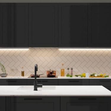 Imagem de Perfil Para Fita De Led Sobrepor Taschibra Sope Com 1,5 Metros Preto