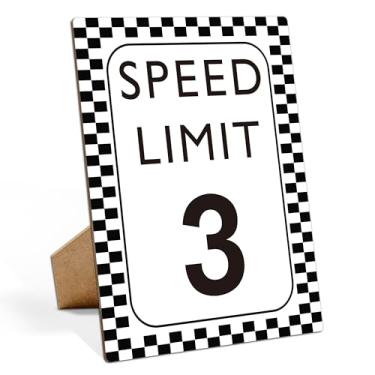 Imagem de Decoração de aniversário de carro de corrida, placa de limite de velocidade 3, Fast One, decorações de festa de aniversário de carro de corrida, placa de madeira 8×11 com suporte, Let's Go Racing