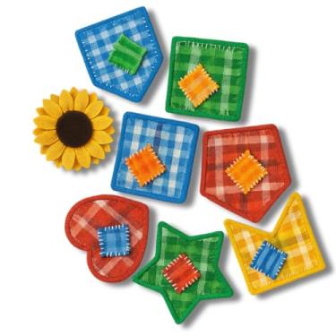 Imagem de Kit com 8 Adesivos Decorativos para Festa Junina, Retalhos Coloridos para Roupas, 8cm