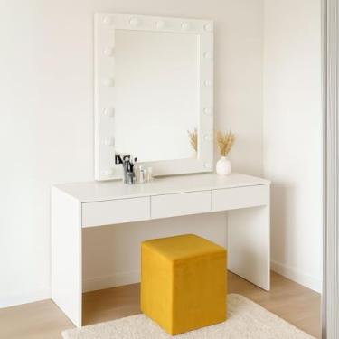 Imagem de Puff Banquinho Quadrado Decorativo Amarelo Moderno Em Veludo Com Pés Antiderrapante