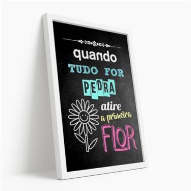 Imagem de Quadro Decorativo Atire a Primeira Flor Com Moldura Frase Inspiradora Positividade Amor Perdão Criatividade Flor Desenho Colorido Lousa
