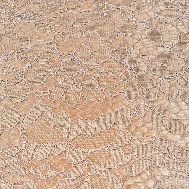 Imagem de Rolo 3 Metros Renda Suiça Forrada 95% Poliéster 5% Poliamida