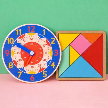 Imagem de Kit Brinquedo Educativo Tangram em MDF Com Relógio Montessori em Madeira Colorido para Aprendizado de Horas e Minutos
