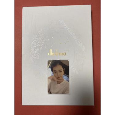 Imagem de IU - dlwlrma. (10th Anniversary Tour Concert) 160p Photobook+1DVD+1Blu-Ray+1Selfie Photocard